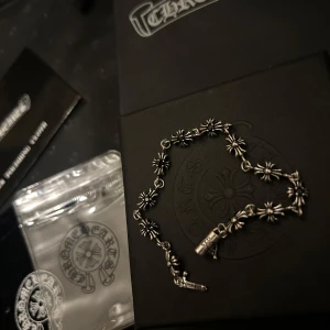 Sterling Silver 925 Kors Armband - Helt ny armband i storlek 18-22 cm helt ny! Absolut helt ny. av Riktig 925 silver. Skriv vid frågor eller funderingar! först till kvarn!!! 😎