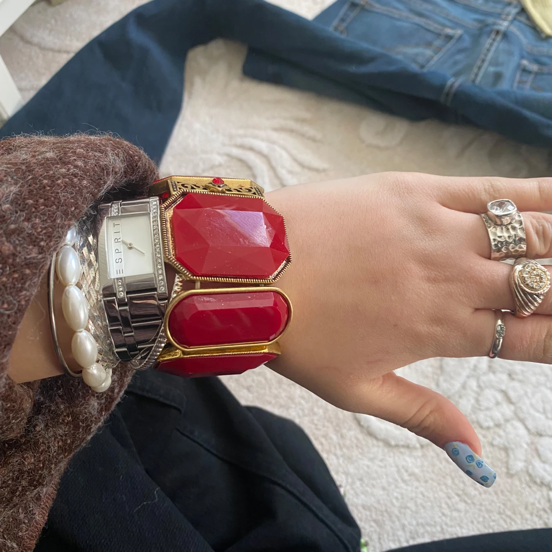 Rött armband med stora stenar - 2