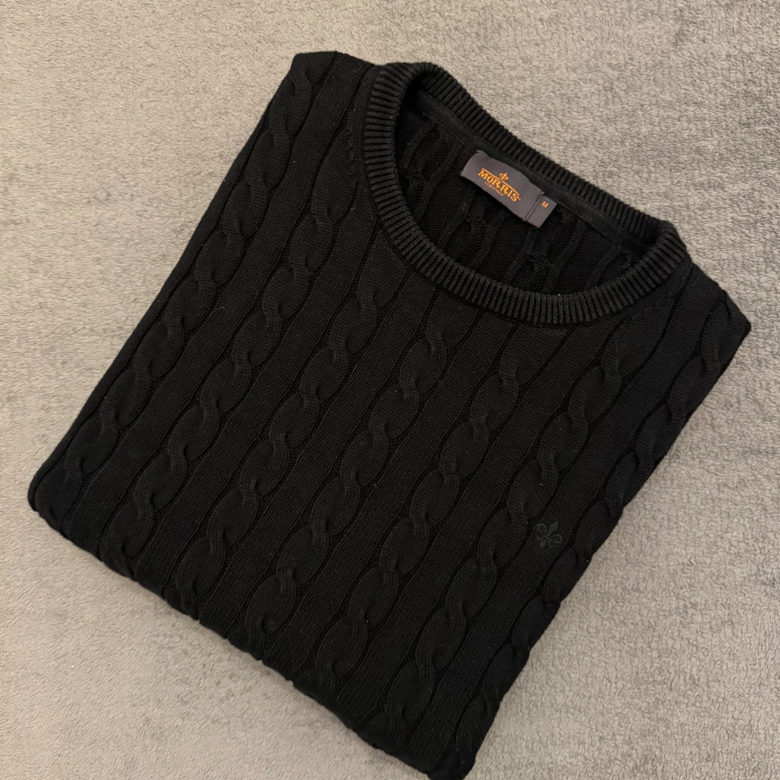 Svart kabelstickad morris tröja 