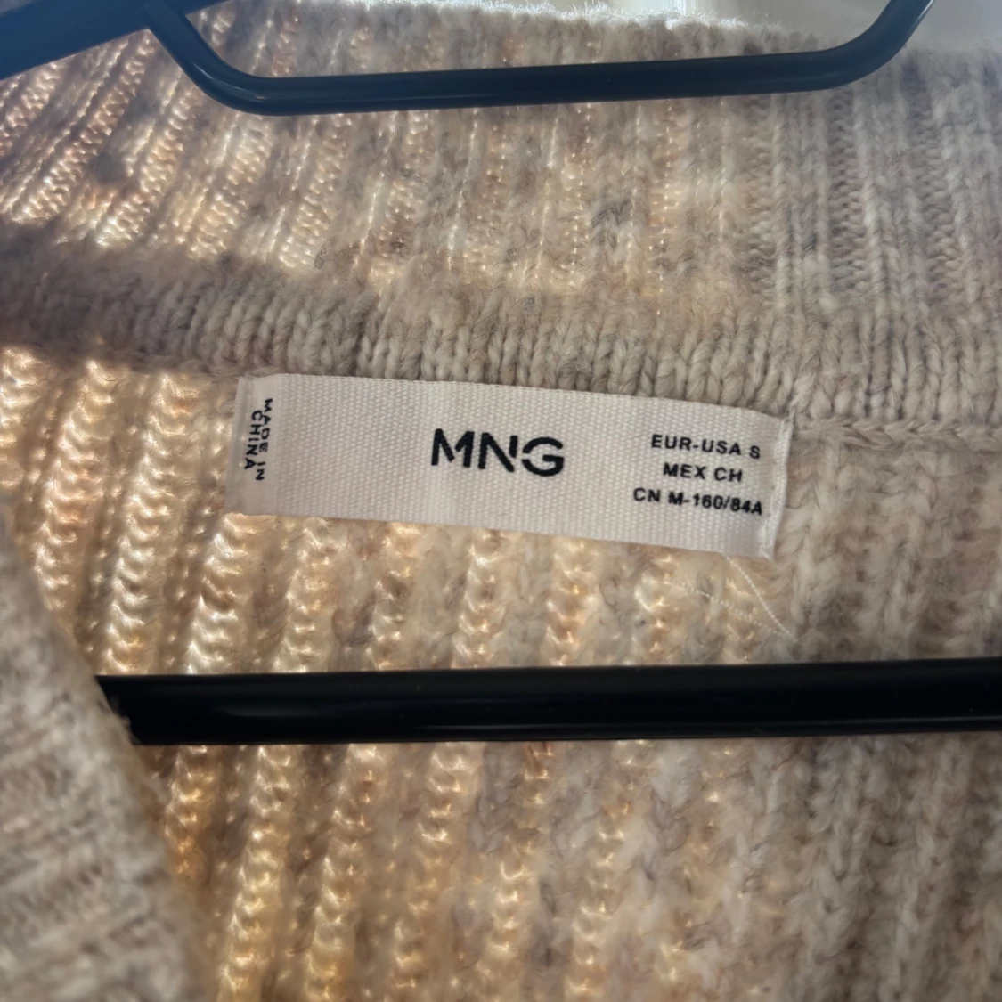 Beige ribbad kofta från Mango - 2