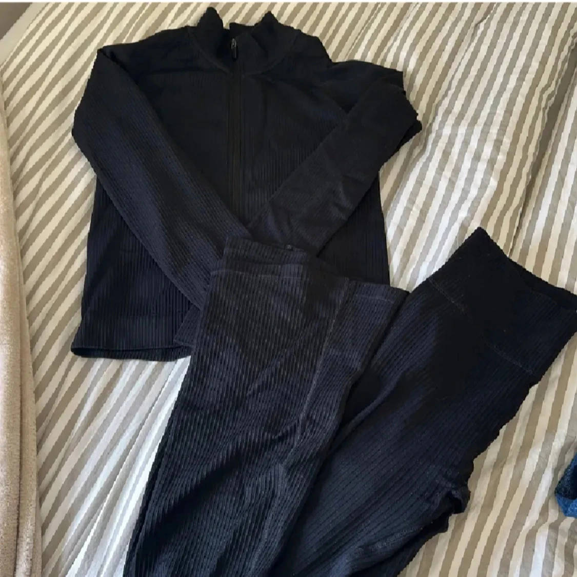  Svart ribbade byxor med bootcut