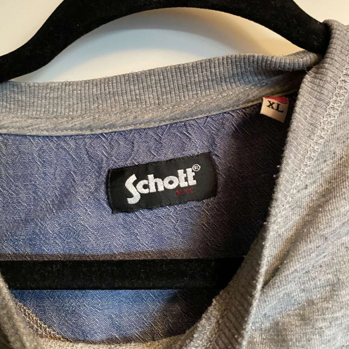 Grå sweatshirt från Schott NYC XL - 2