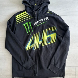 Monster racer hoodie - Fett cool racer hoodie, VR46, med Monster motiv
