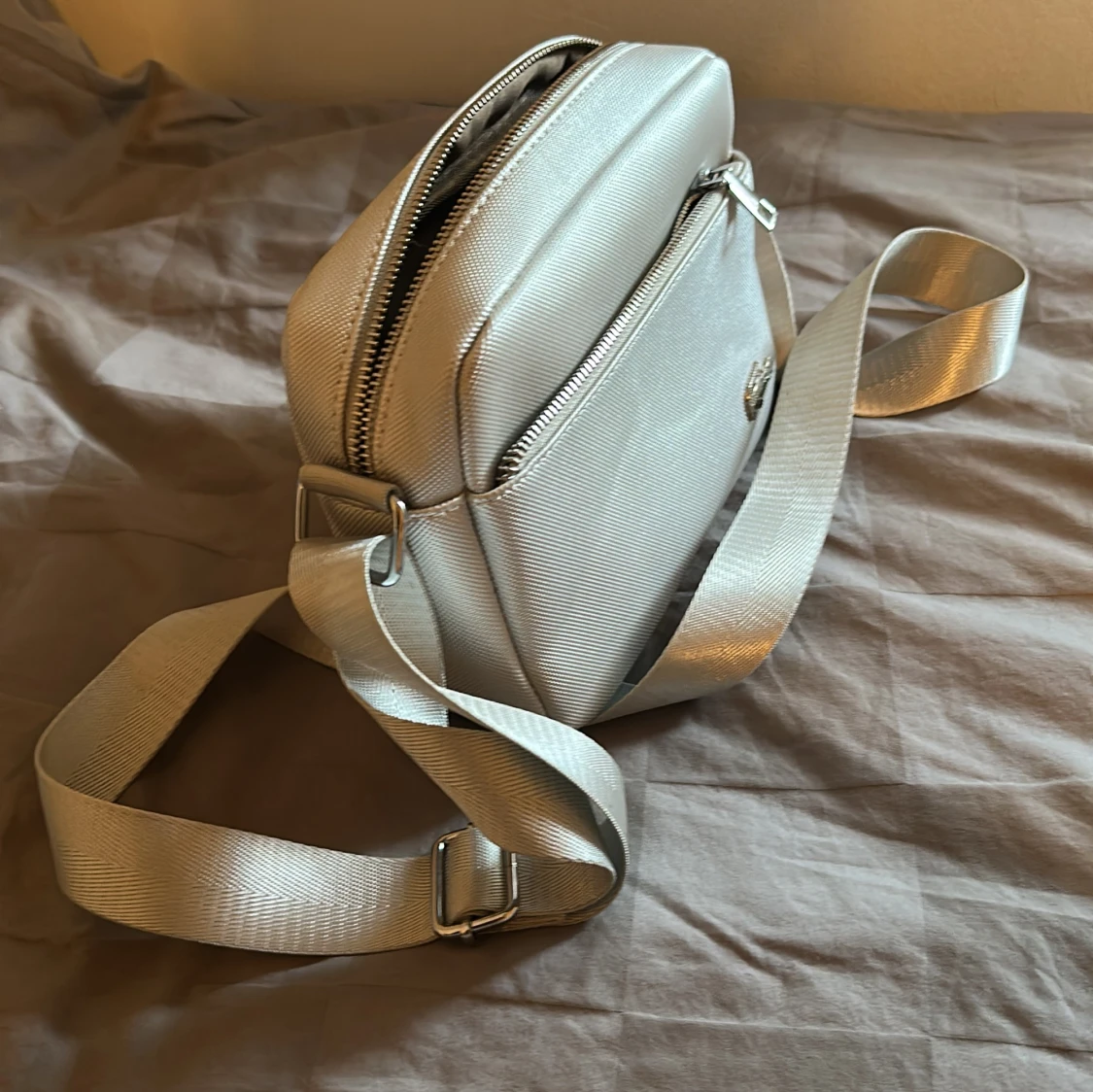 Vit axelväska från Lacoste - 1