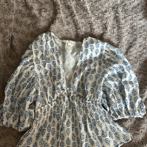 Hm blus  - Fin blus från hm! 😇 jättefint skick 