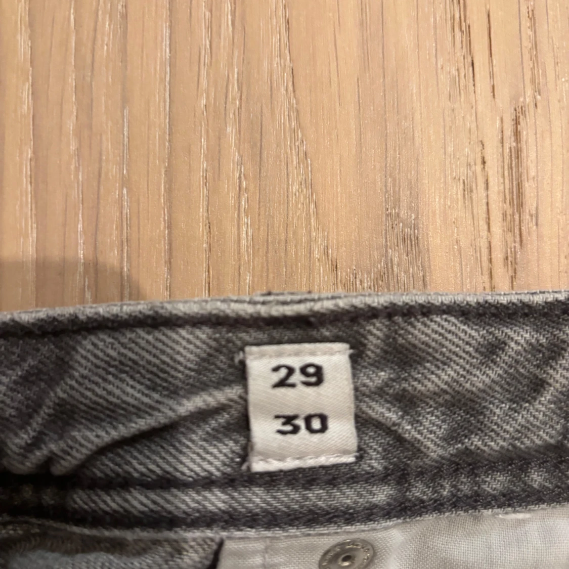 Grå jeans från Jack & Jones, 29/30 - 3