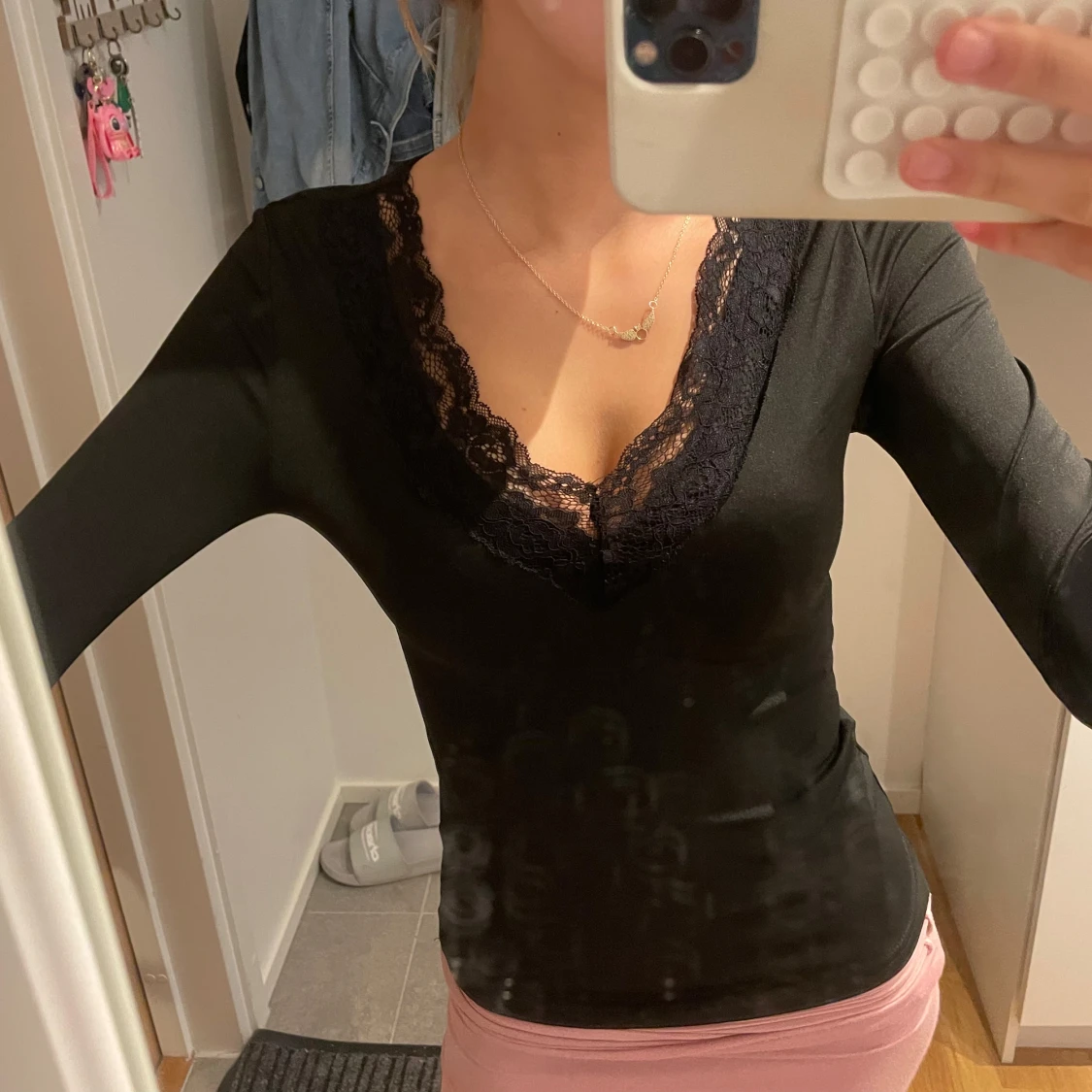 Svart långärmad topp med spets