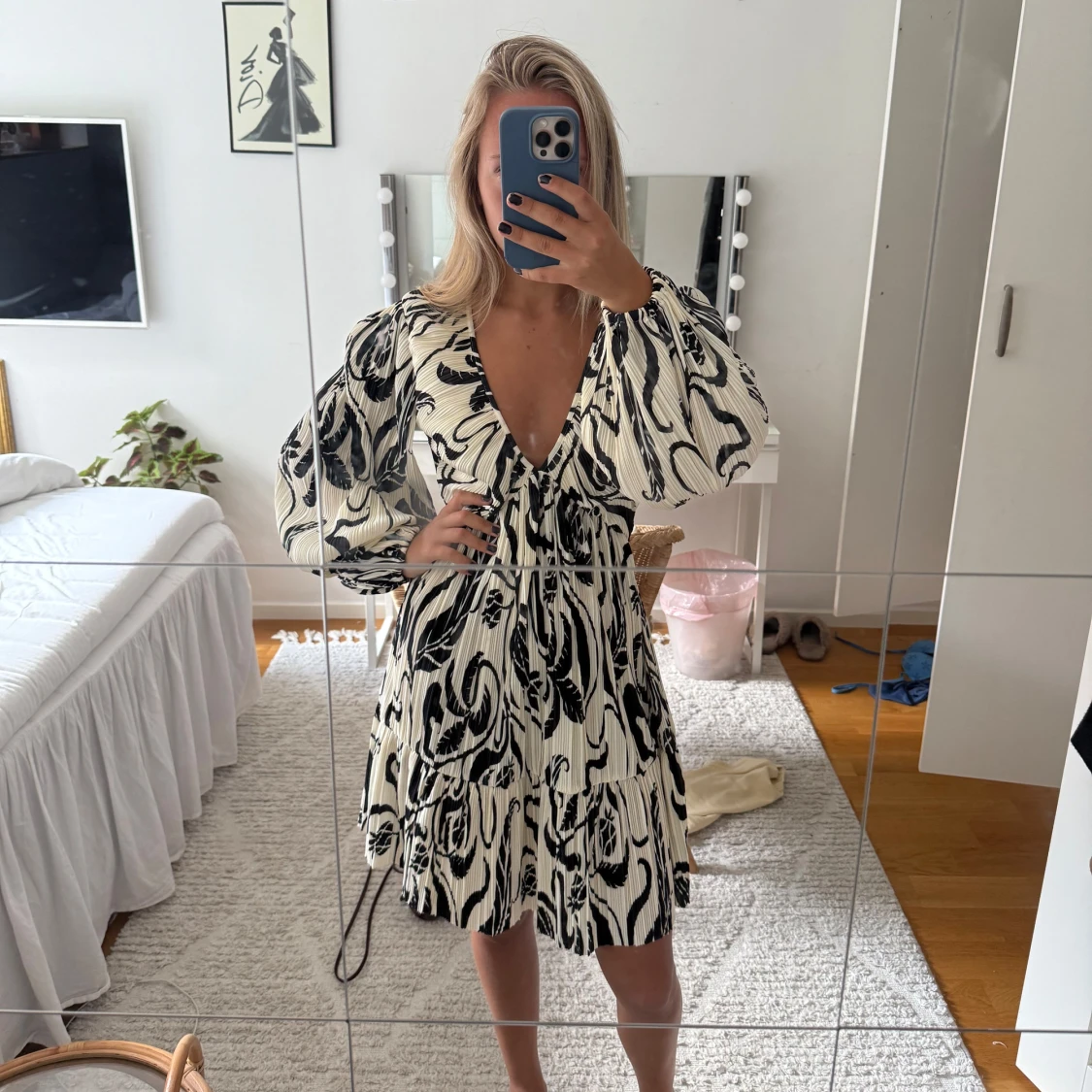 Mönstrad klänning - 1