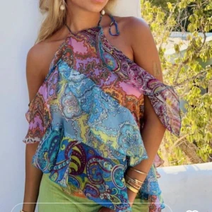 Zara Blus - Mönstrad topp från Zara!!