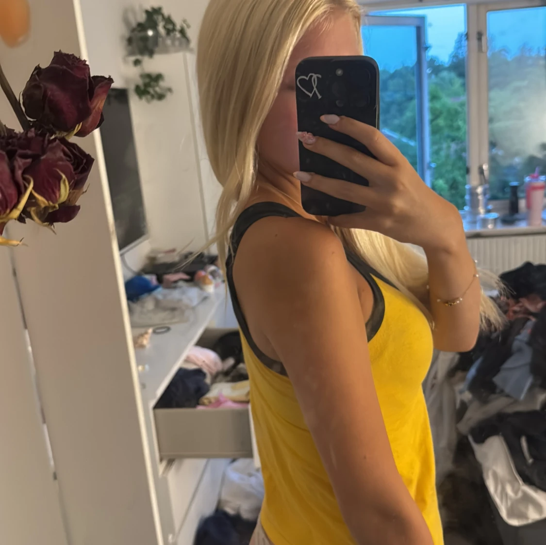 Gul linnetopp från Calvin Klein - 1