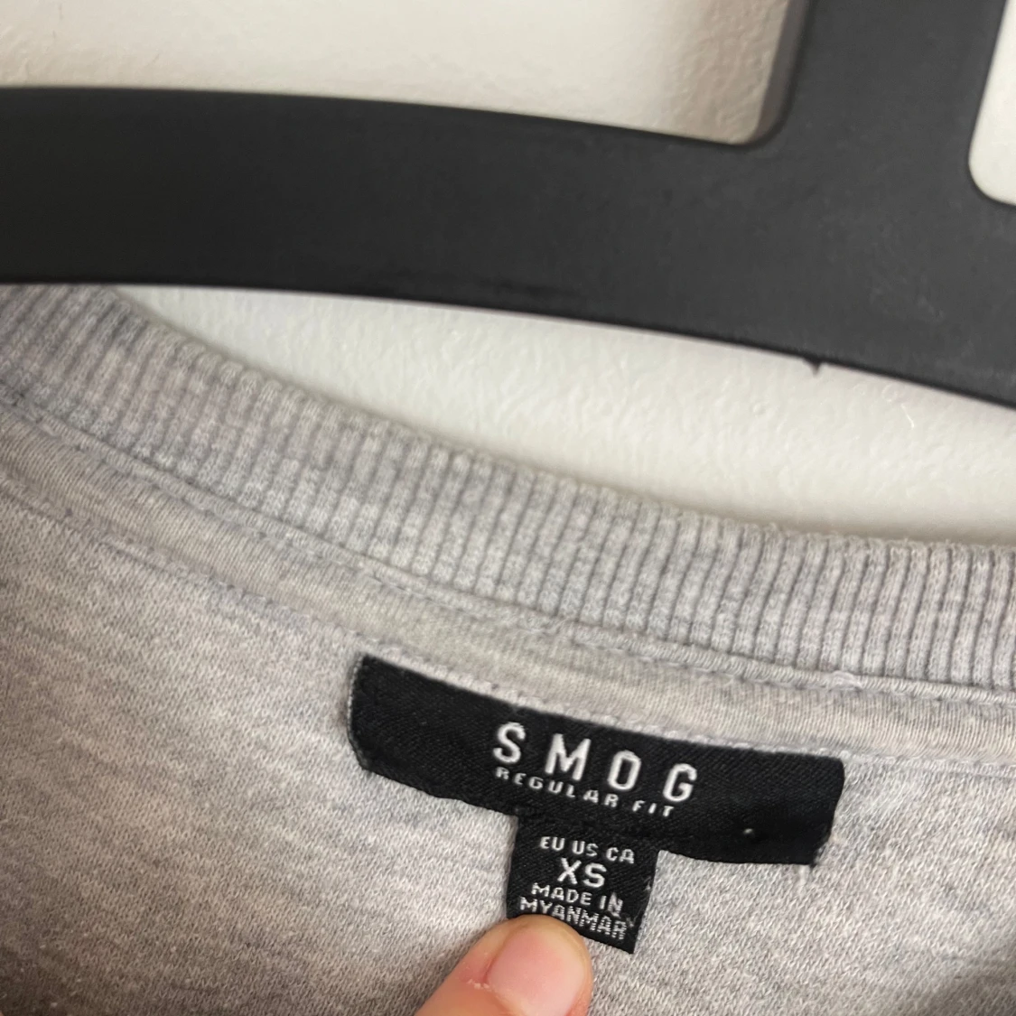 Grå sweatshirt från SMOG XS - 2