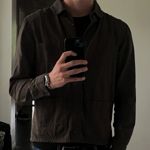 Overshirt - Grön Overshirt. Något tunnare, storlek M fint skick!