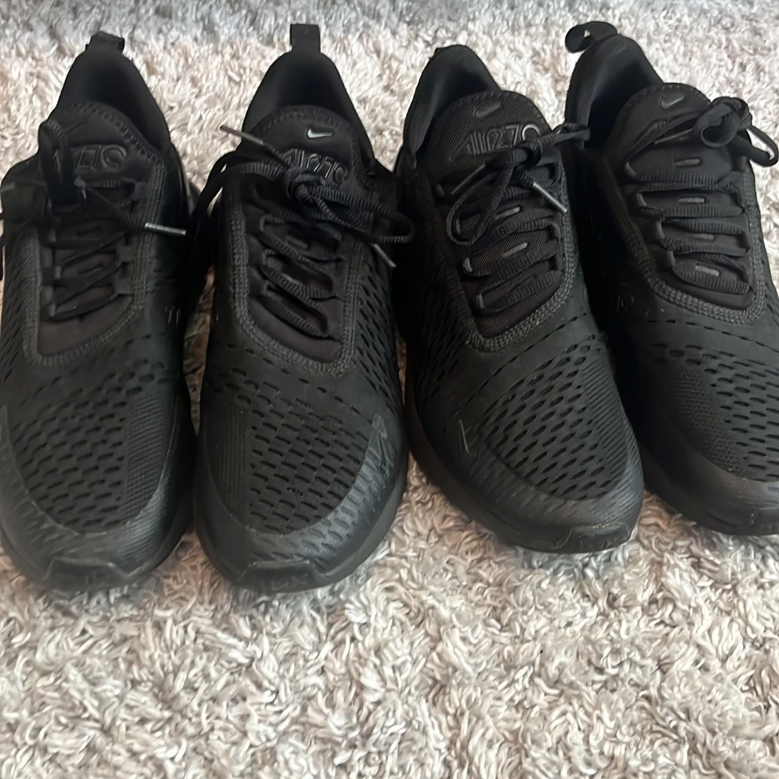 Svarta Nike Air Max 270 sneakers - 1