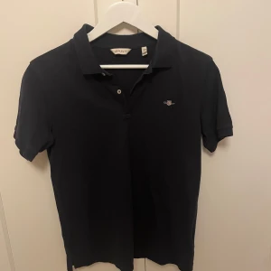 Gant Piké - Nypris 700 kr. Ny utan prislapp.