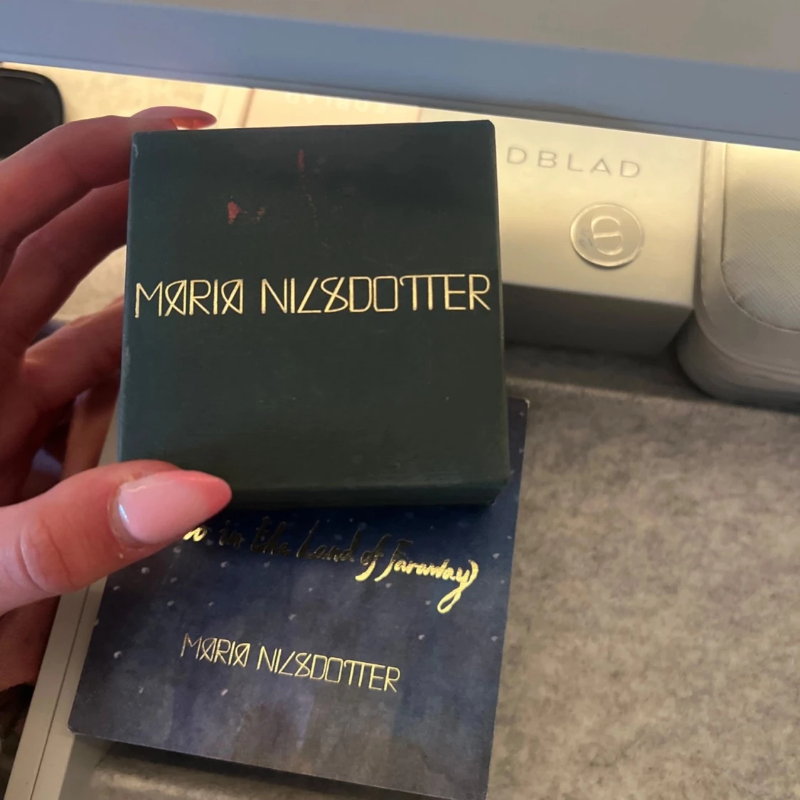  Maria Nilsdotter halsband tjuvstar  - 90