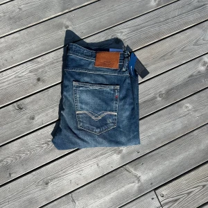 Replay Willbi jeans blå straight fit - Replay Willbi jeans i storlek W32 L34