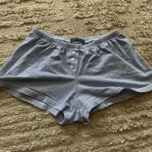 Brandy melville shorts  - Shorts från brandy melville, onesize men passar xs/s 💞