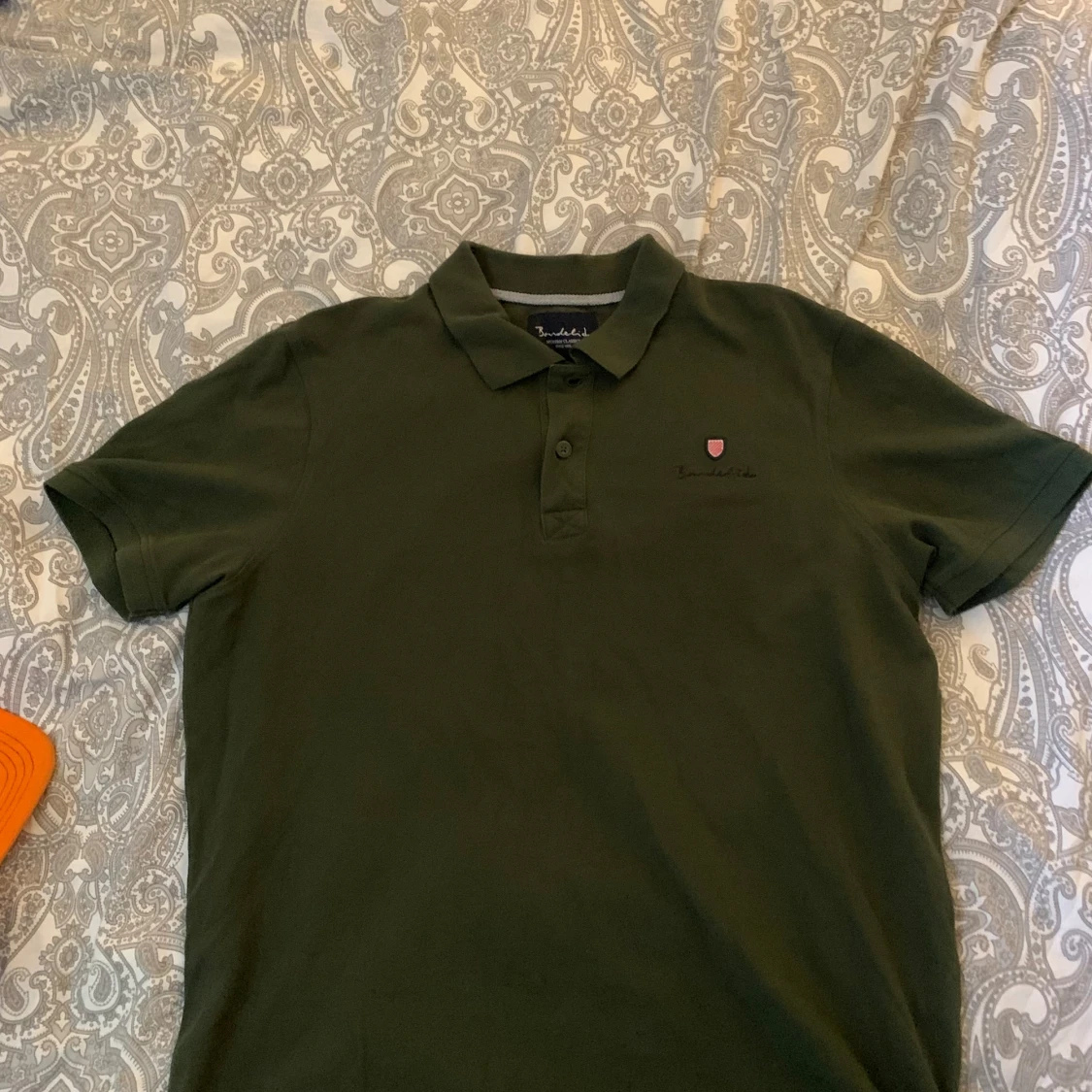 Olivgrön pikétröja från Bondelid - 2