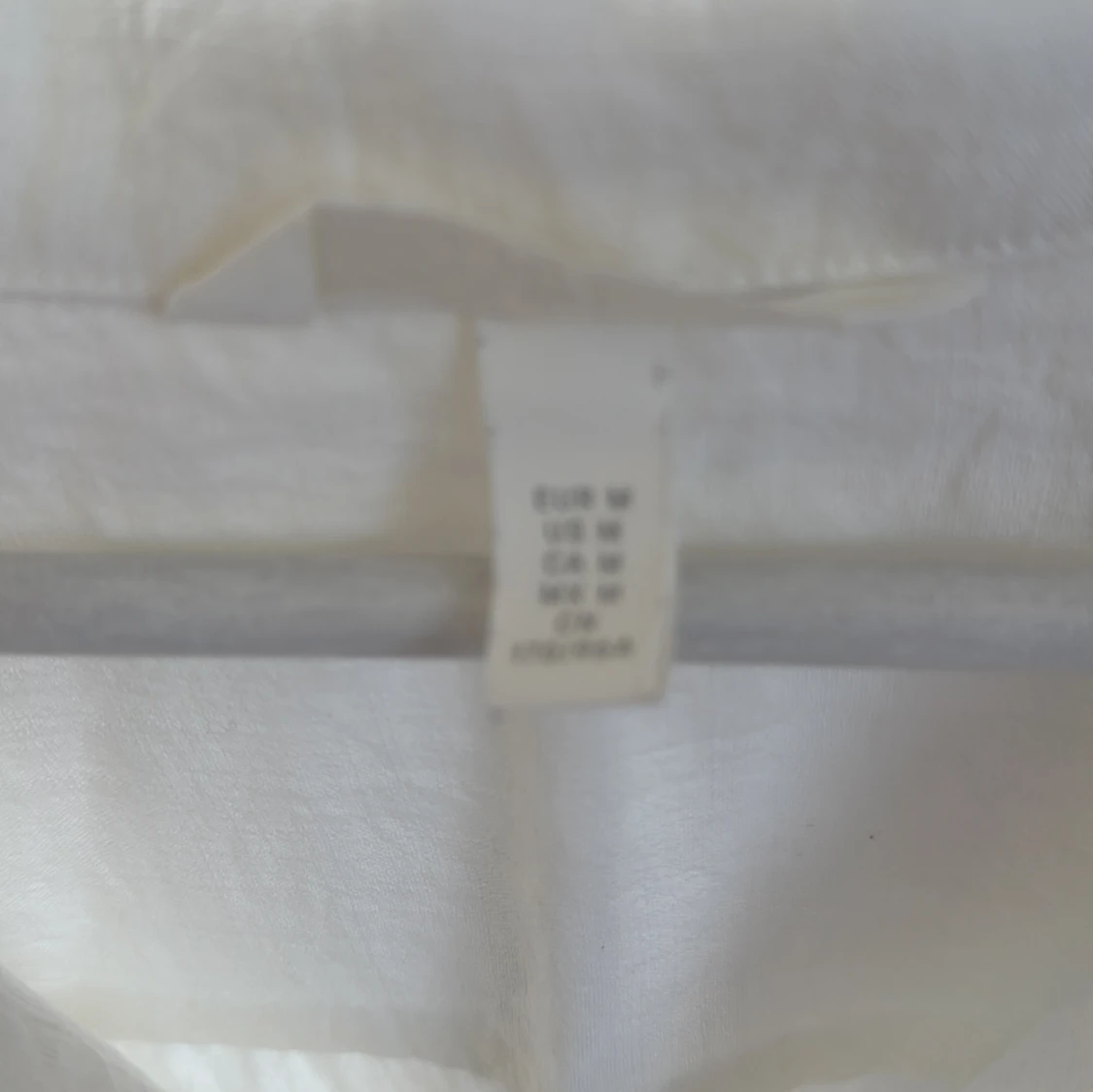 Vit lång skjortklänning i linne - 2