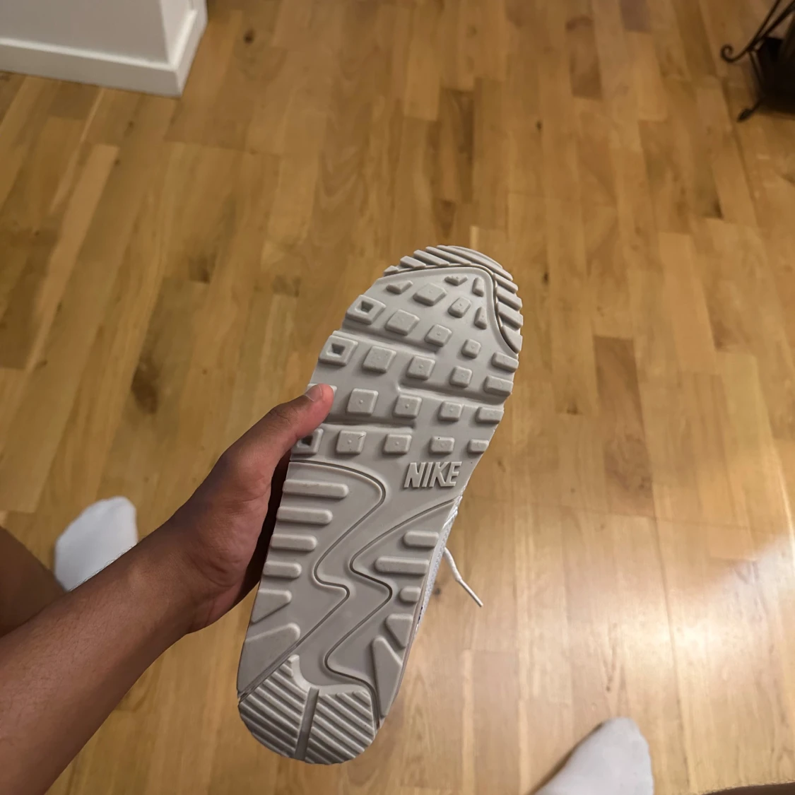 Nike Air Max 90 vita och grå sneakers - 3