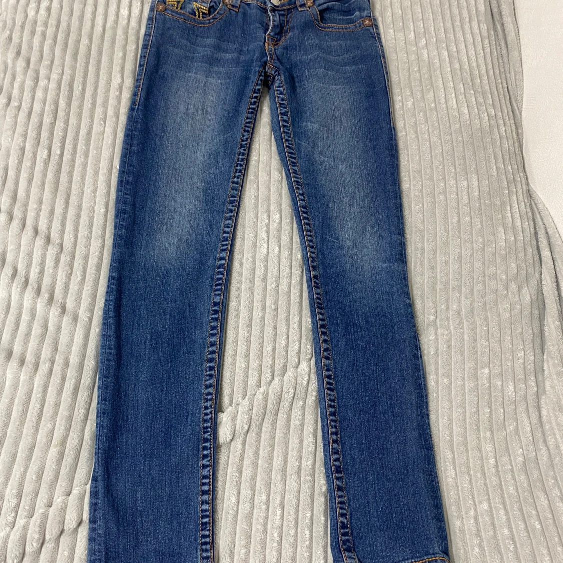 Blå jeans från True Religion