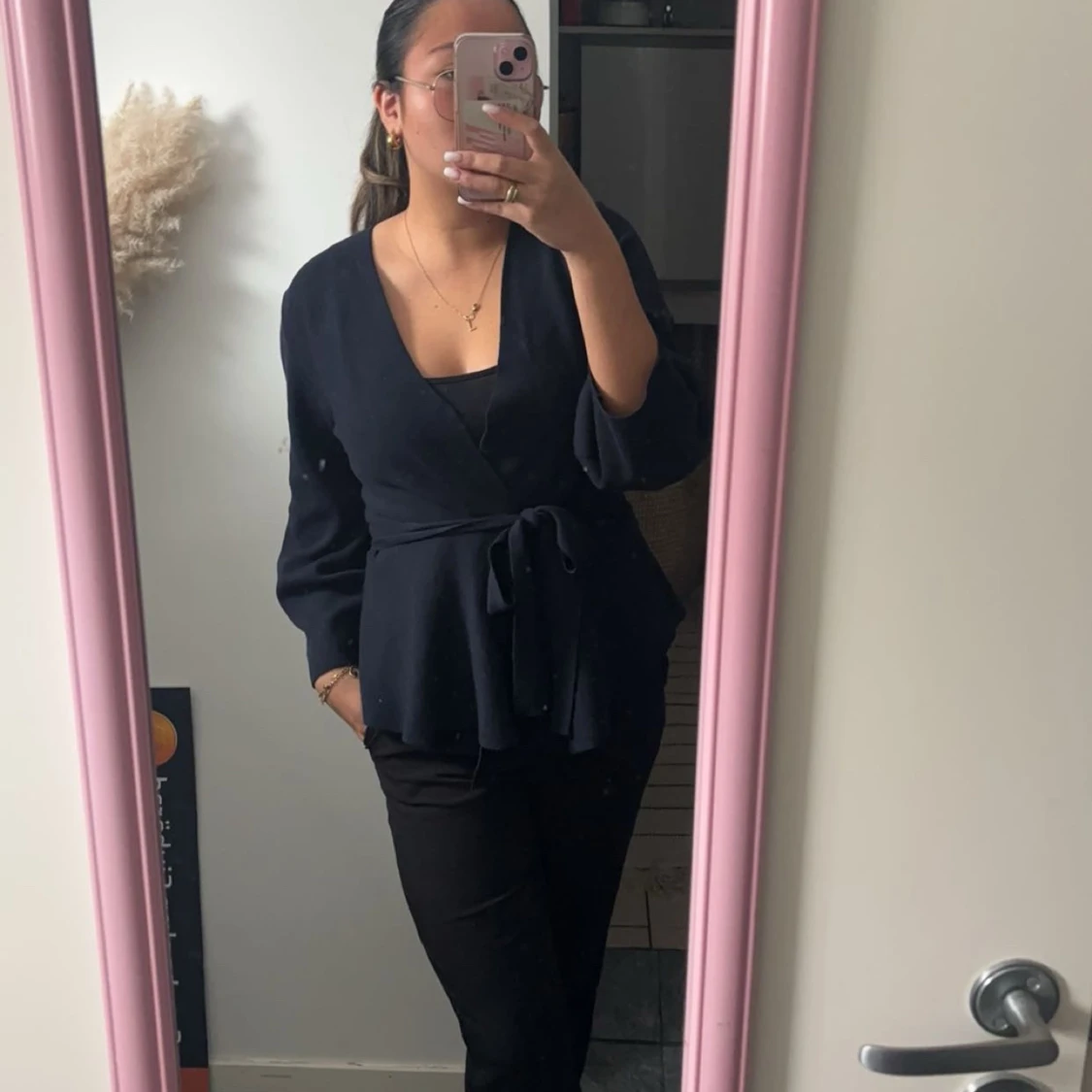 Marinblå omlottopp med knyt