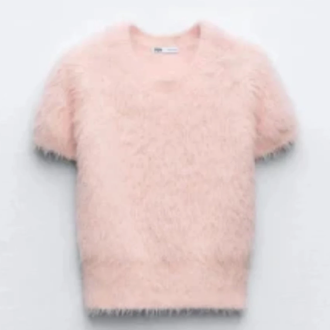 Rosa fluffig tröja från Zara - 1