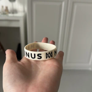 Marcus och Martinus Armband  - Säljer detta svarta marcus och martinus armband 