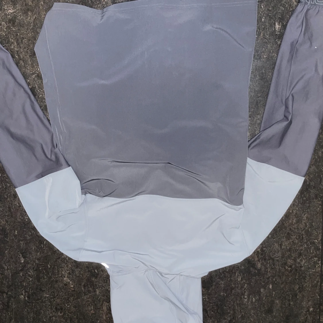 Grå vindjacka från Under Armour - 1