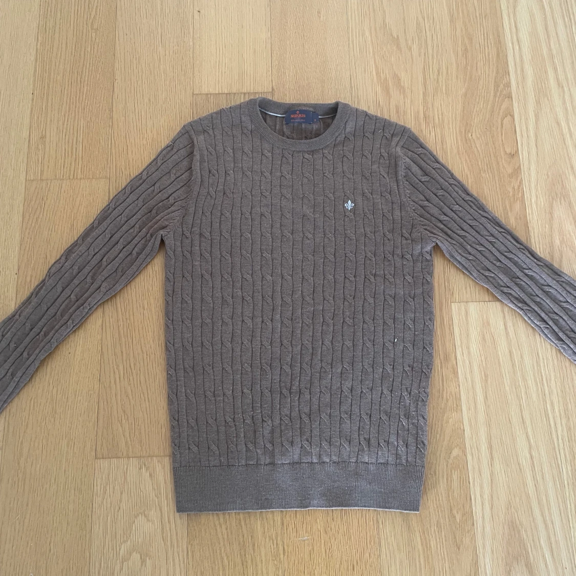 Brun kabelstickad tröja från Morris - 1