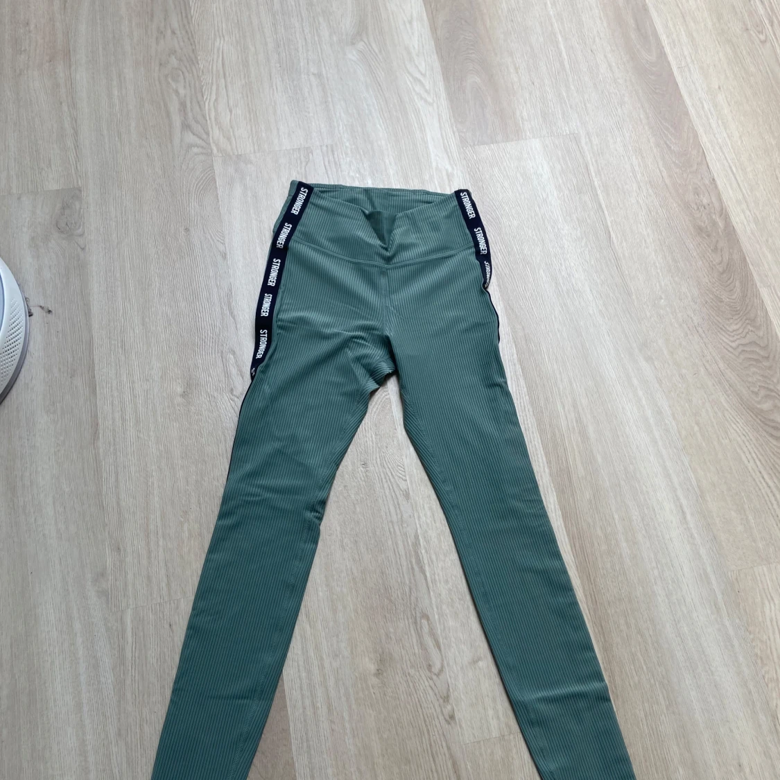 Gröna leggings från Stronger