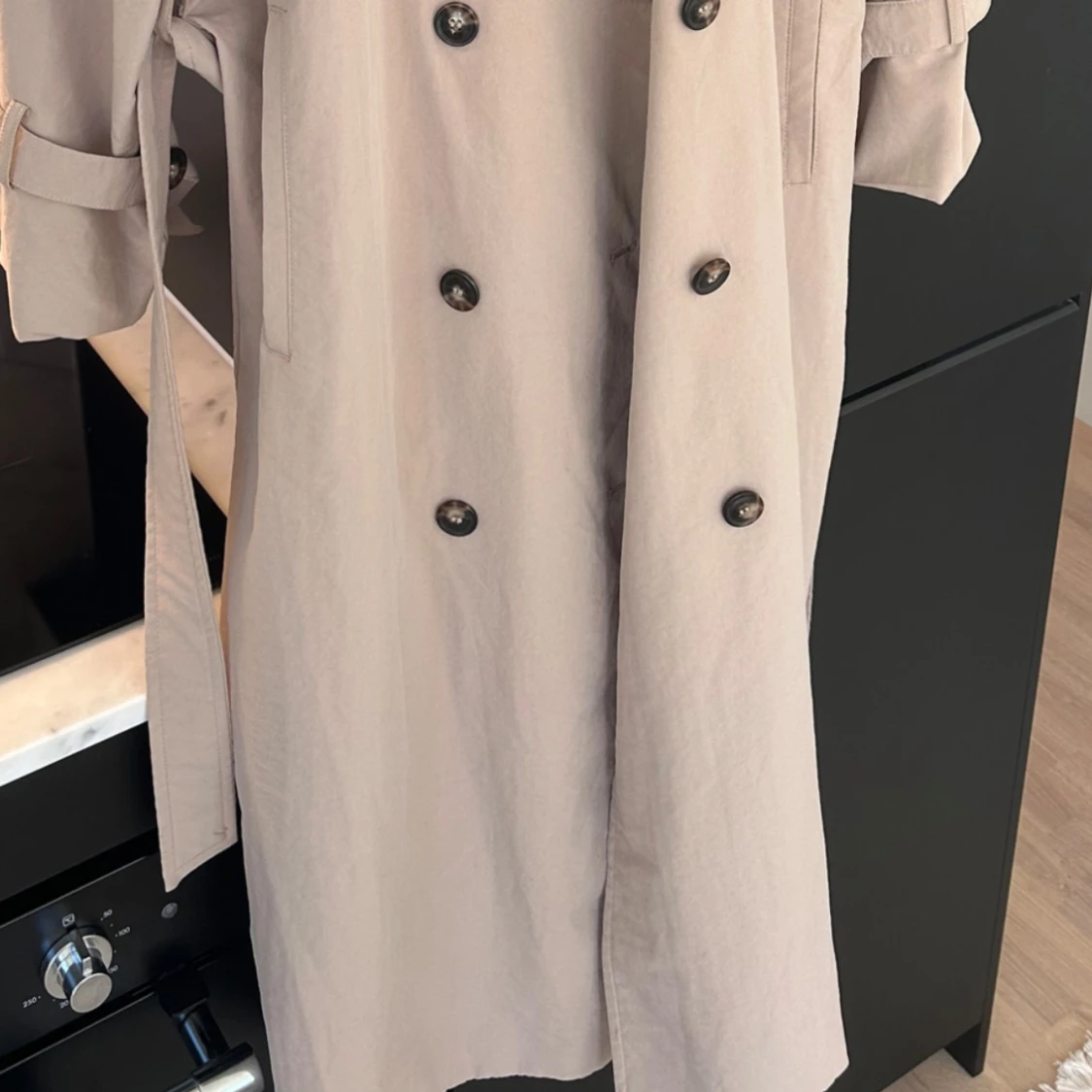 Beige trenchcoat  - 1