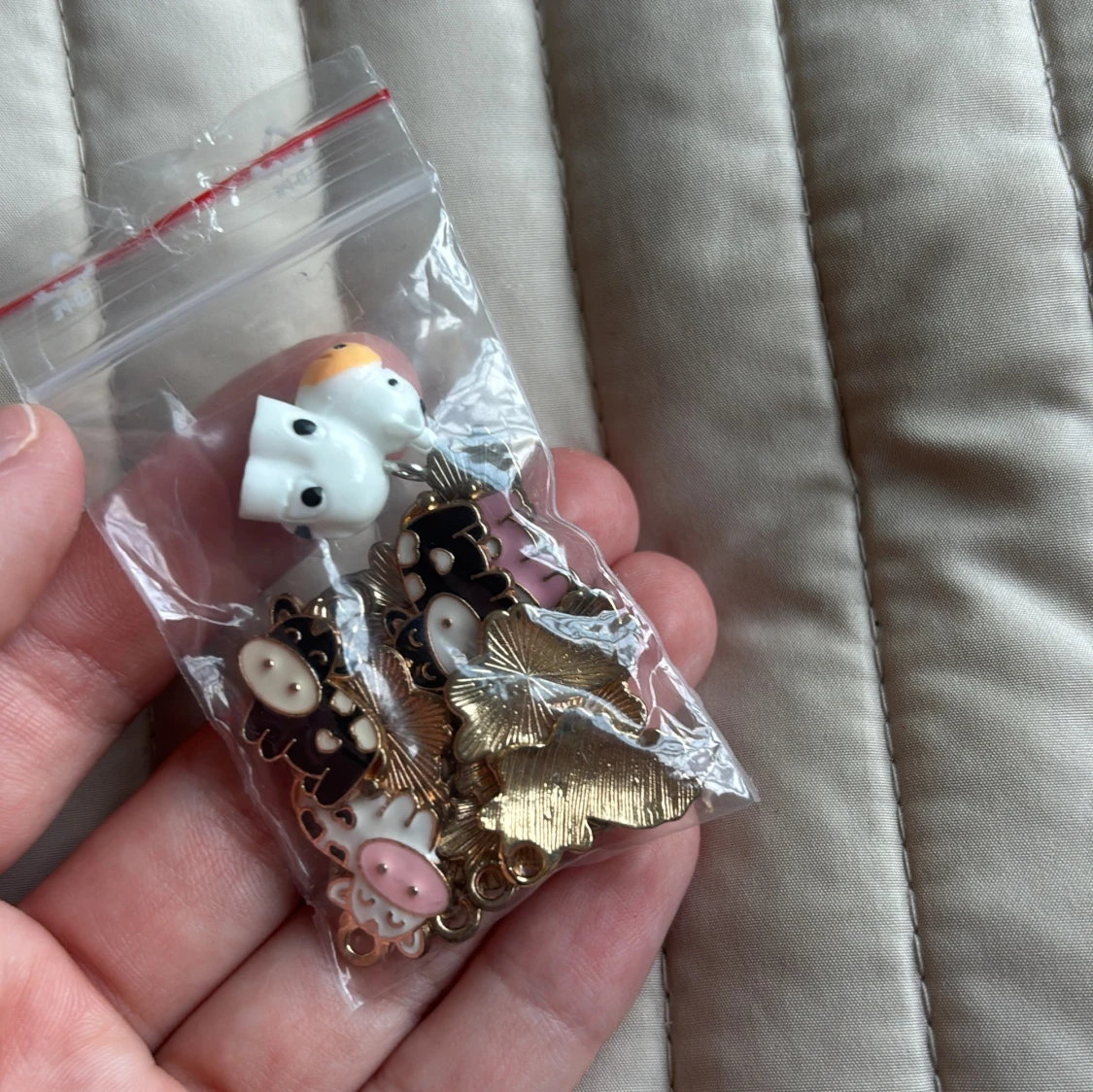 Söta berlocker med ko-motiv - 2