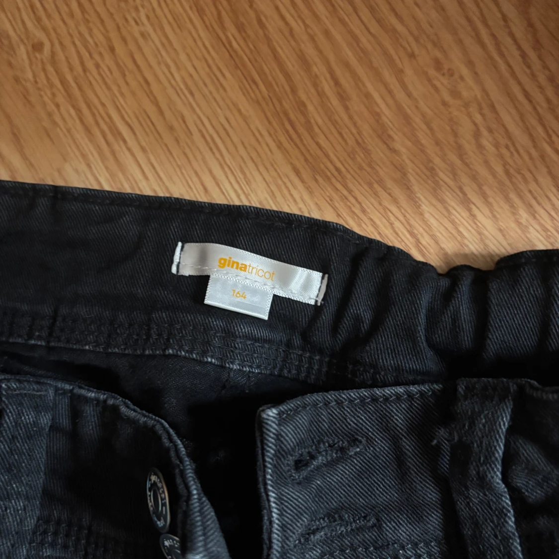 Svarta bootcut jeans Gina Tricot 164 - 1