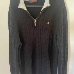 Morris tröja  - Morris tröja storlek XL men passar även L