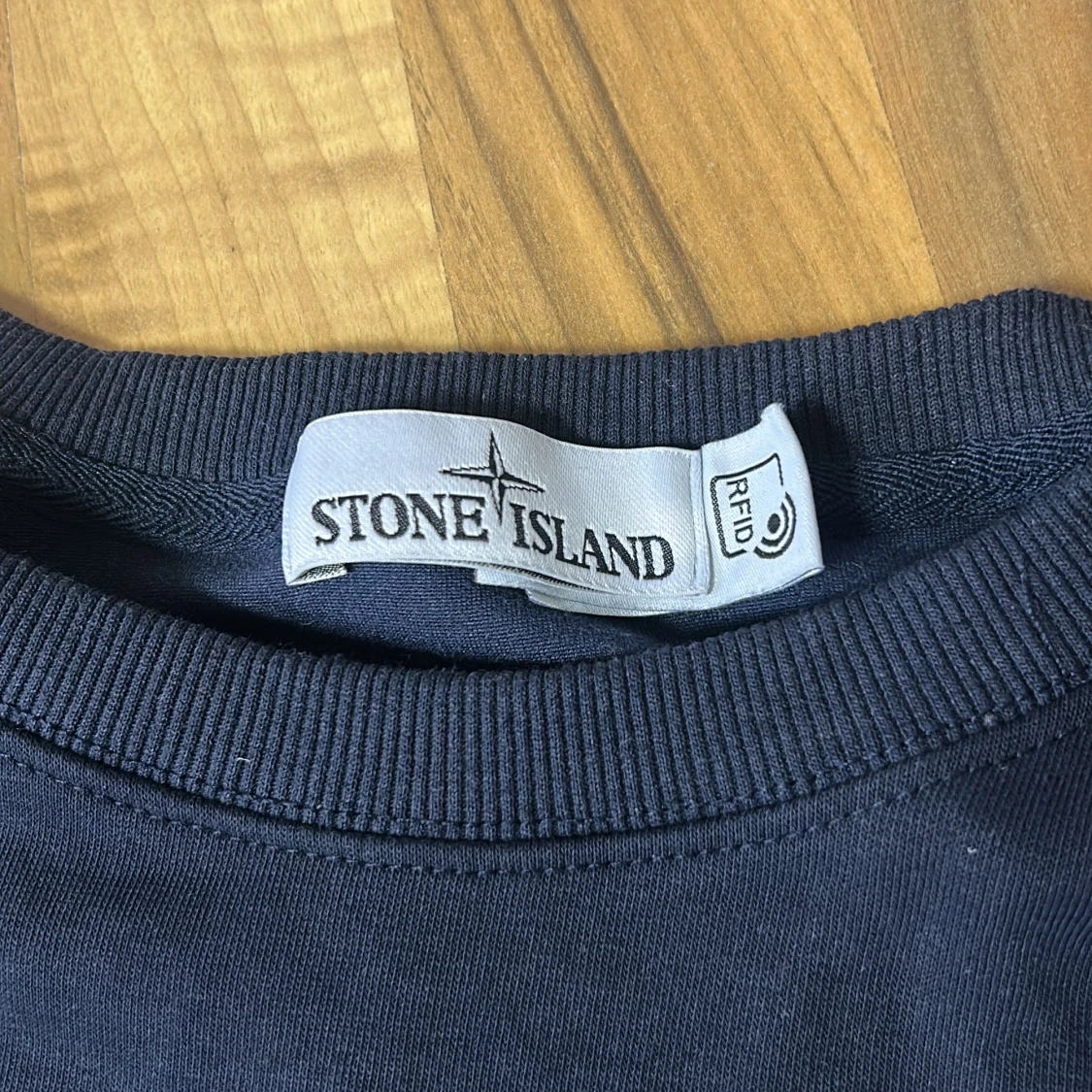 Mörkblå sweatshirt från Stone Island - 2