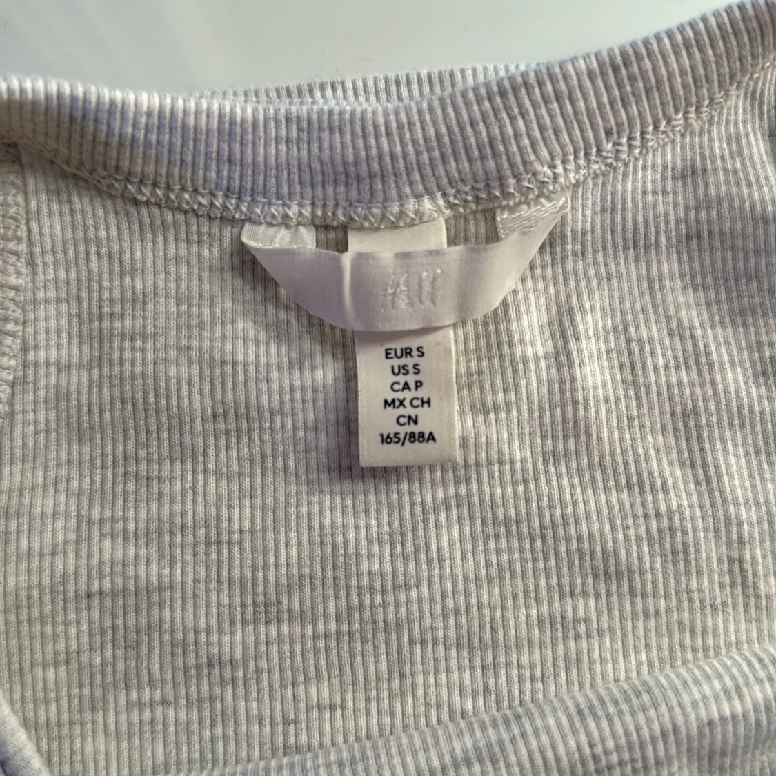 Ljus grått linne från H&M - 2