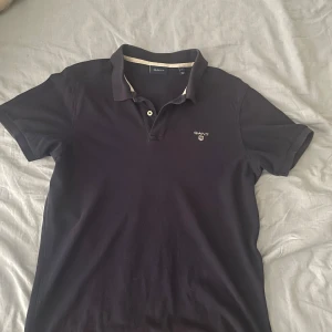 Gant piké - Hej! Säljer en gant piké då den aldrig används och bara ligger hemma. Skicket är nästintill nyskick. Piken är i storlek S och köpt på Thernlunds. Priset kan sänkas vid snabb affär, hör av er vid frågor eller intresse! 