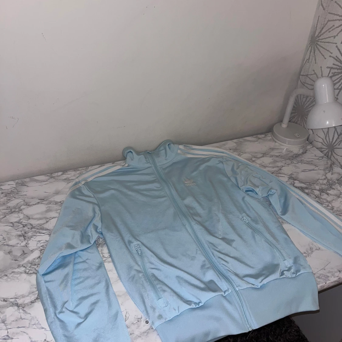 Ljusblå Adidas track jacket - 1