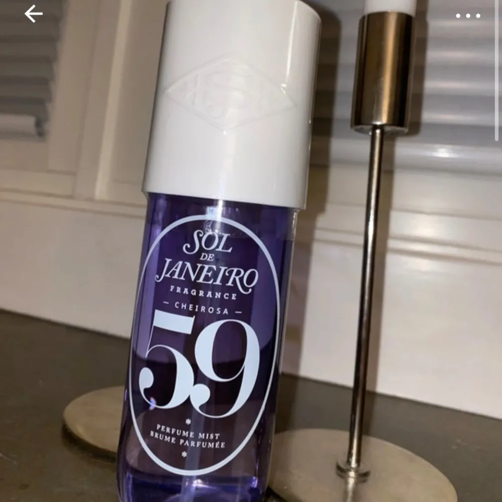 Säljer en Sol de Janeiro 240 ml oöppnad 280 kr . Perfume.