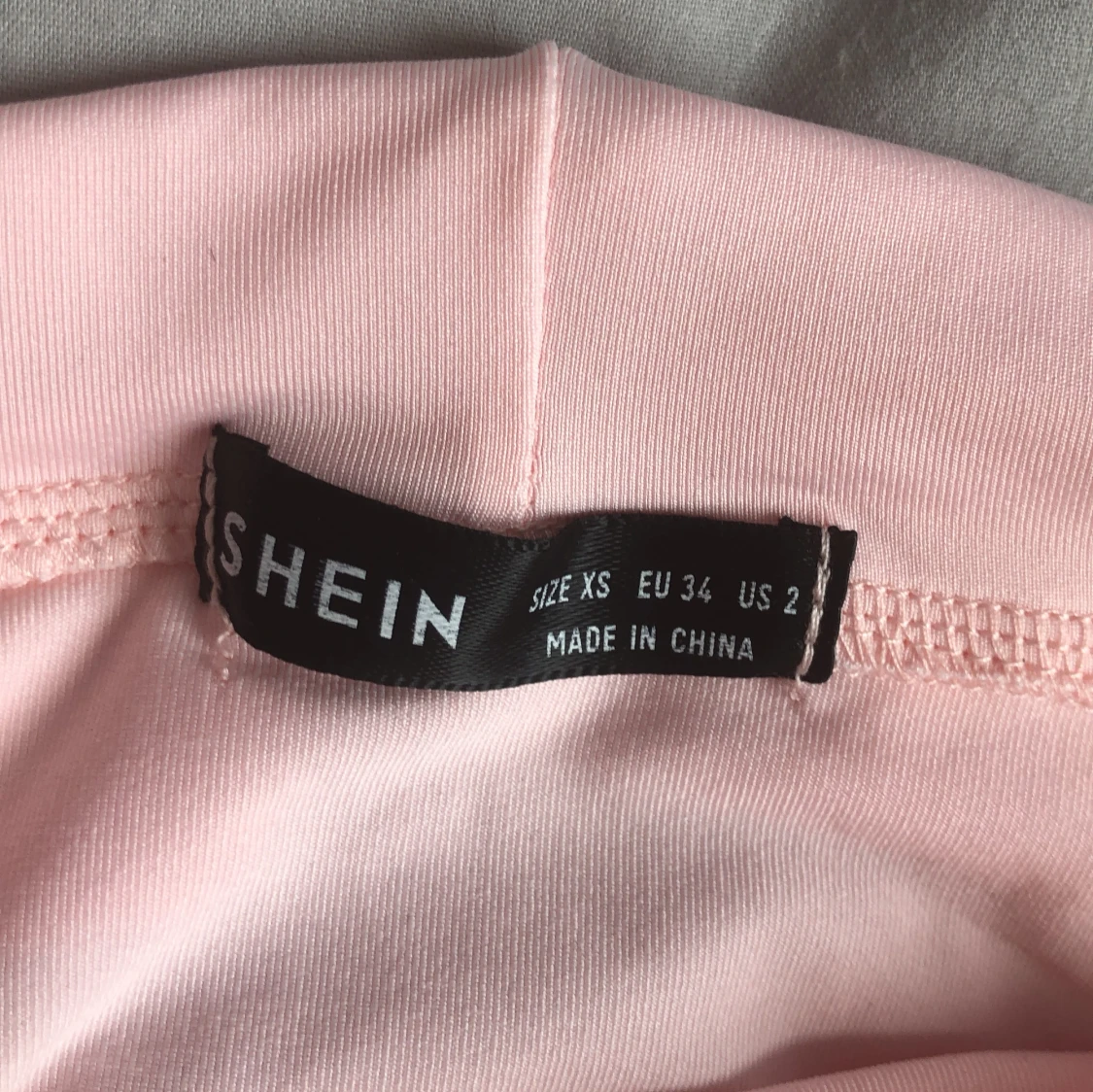 Rosa offshoulder topp från Shein - 2