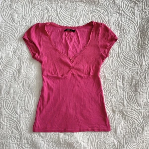 Vintage rosa topp från Vero Moda - storlek S