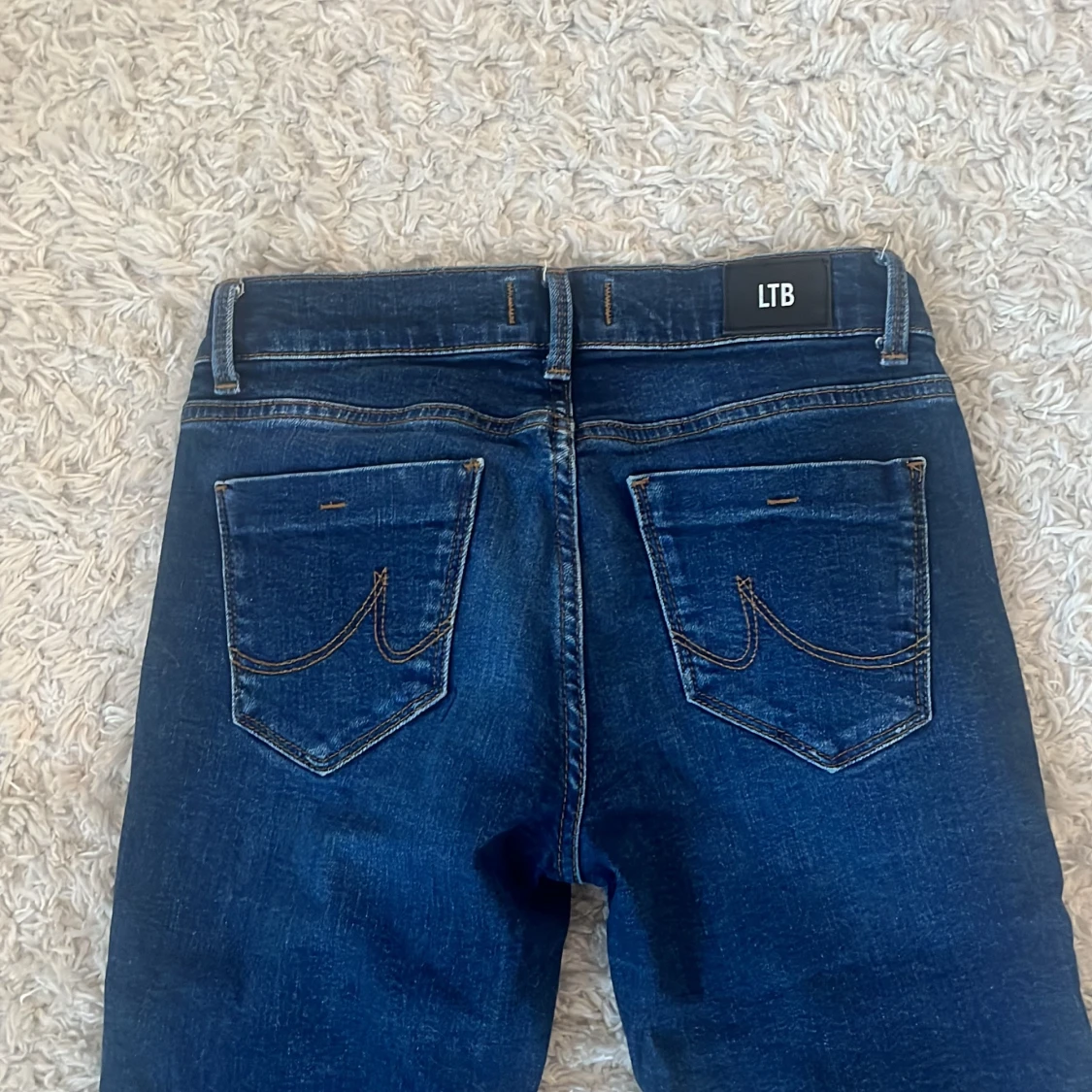 Mörkblå bootcut jeans från LTB - 2