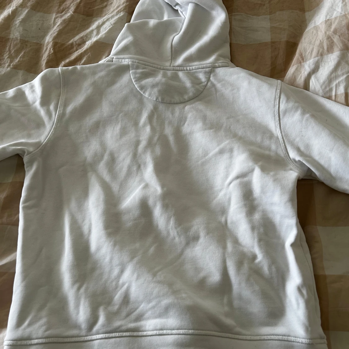 Vit hoodie från GANT - 1