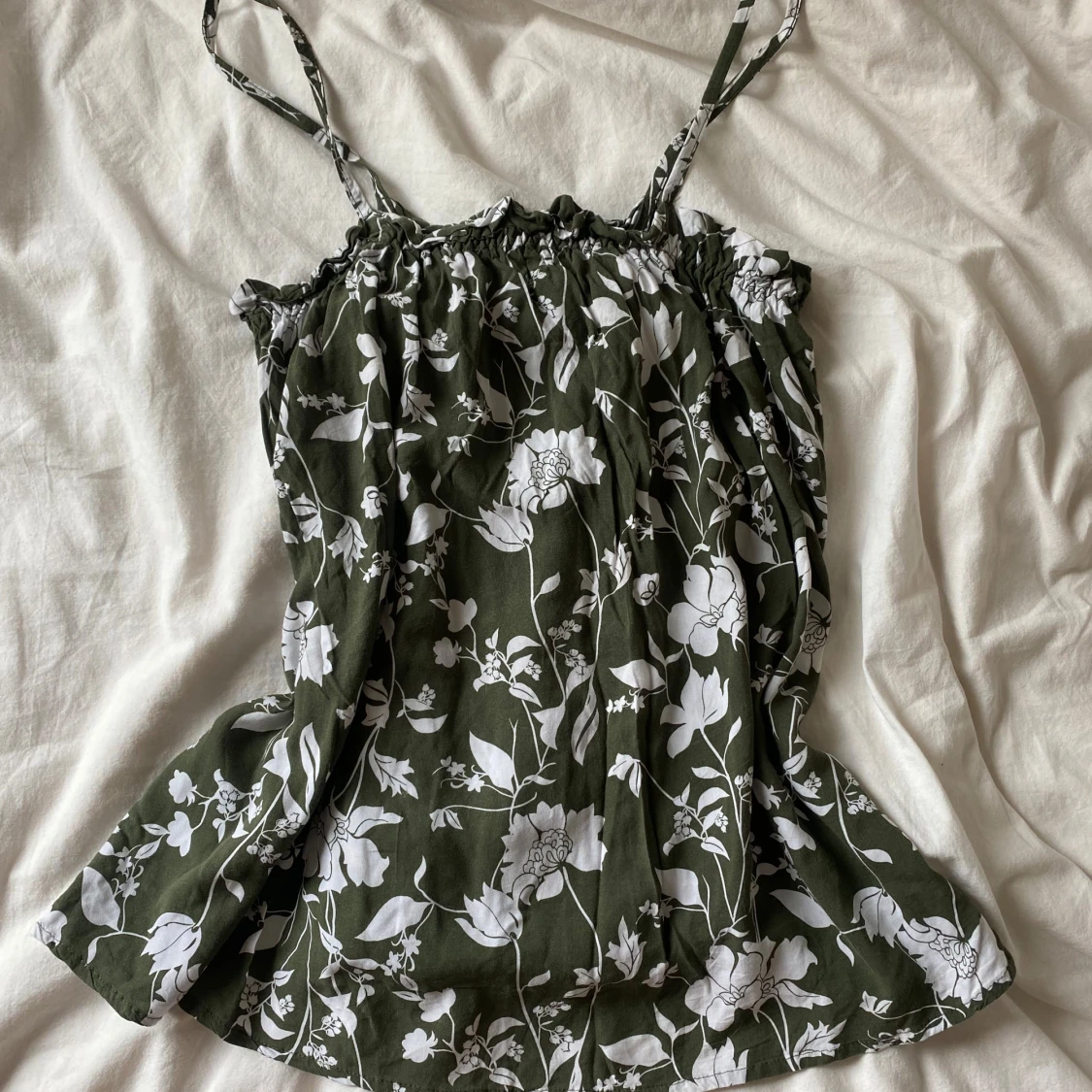 Grön blommig linnetopp från Tezenis