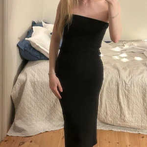 Oanvänd Nelly klänning strl S 70kr - Oanvänd bomullsklänning från Nelly strl S, ärmlös 100kr Prialappen kvar