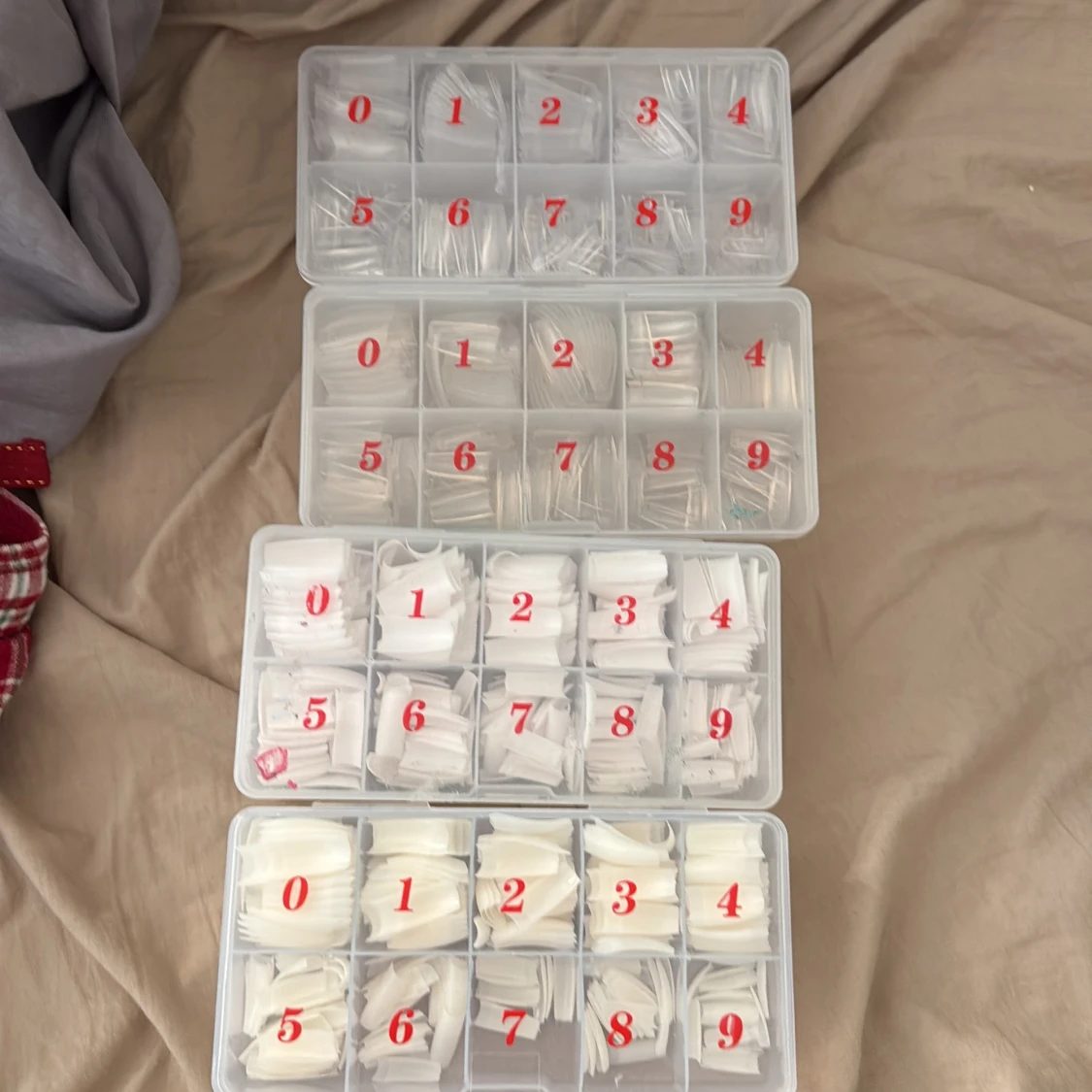 Stora set med lösnaglar i olika storlekar