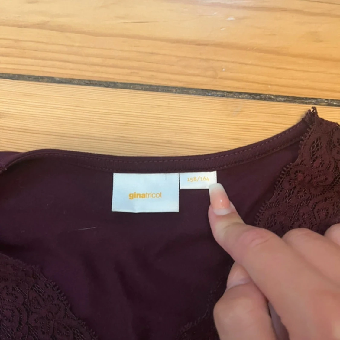 Röd spets tröja - 3