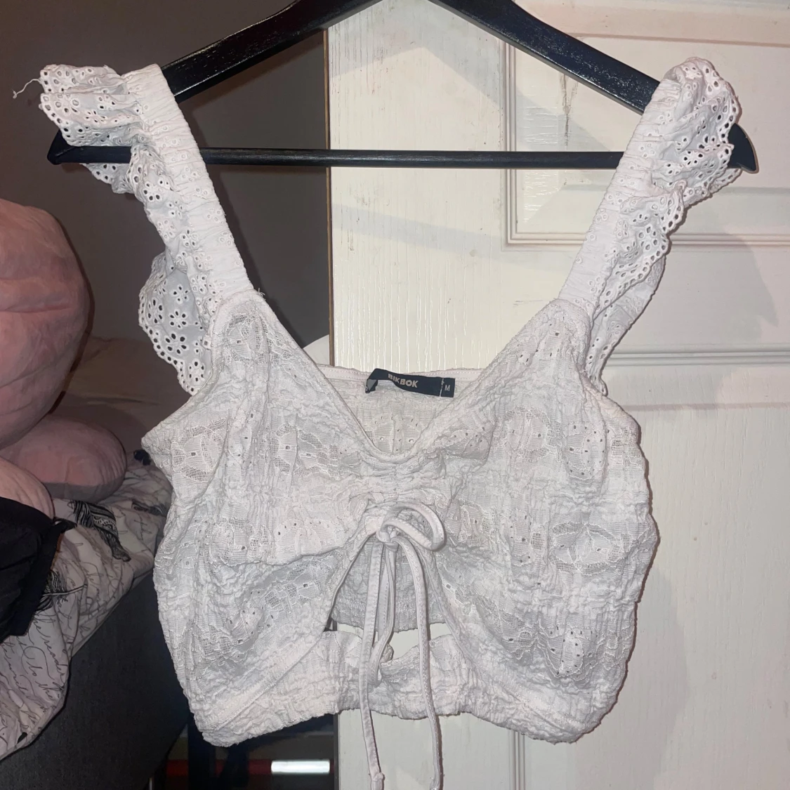 Vit spetsig croppad topp Bik Bok - 1