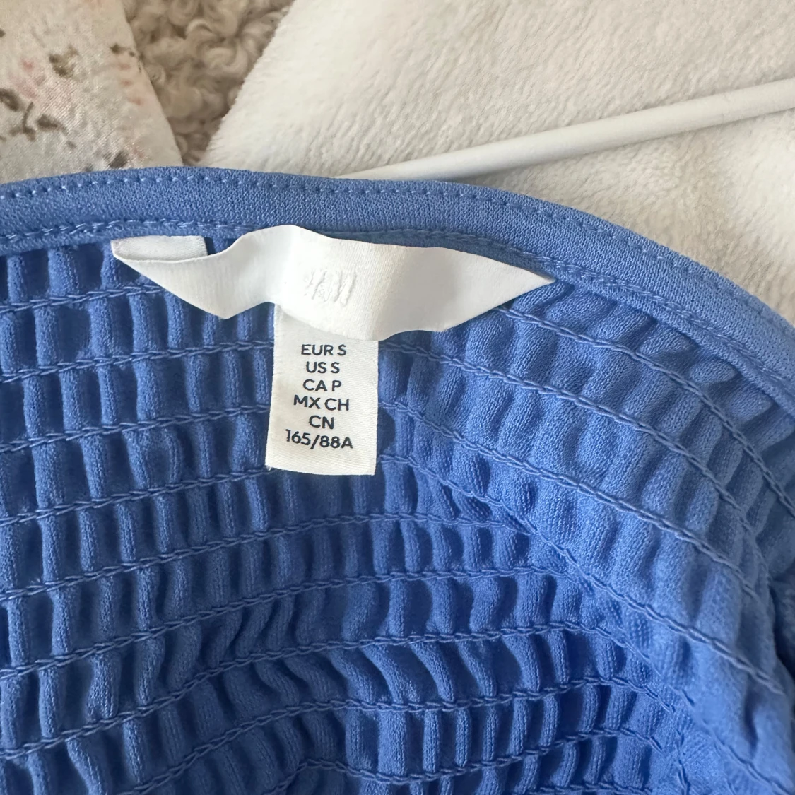 Blå långklänning från H&M med rosett - 2